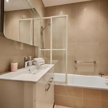 Le Jardin Ascot By Booking Guys Nice